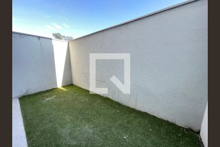 Garagem de apartamento para alugar com 1 quarto, 48m² em Rio Pequeno, São Paulo