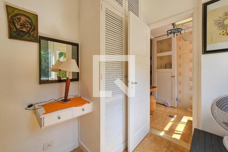 Quarto de Serviço de apartamento para alugar com 3 quartos, 123m² em Centro, Guarujá