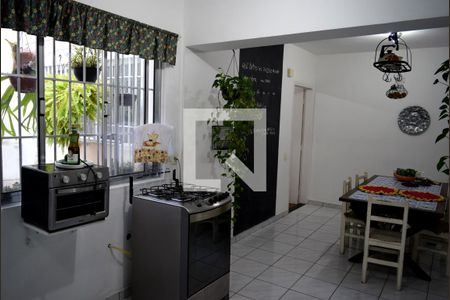 Cozinha de casa à venda com 4 quartos, 200m² em Sumarezinho, São Paulo