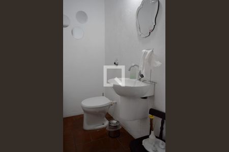 Lavabo de casa à venda com 4 quartos, 200m² em Sumarezinho, São Paulo