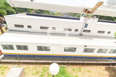 Vista da Área de Serviço de apartamento à venda com 2 quartos, 46m² em Conjunto Residencial José Bonifácio, São Paulo