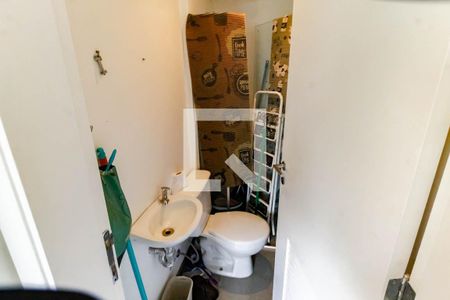 Banheiro de serviço de apartamento à venda com 4 quartos, 160m² em Vila Andrade, São Paulo