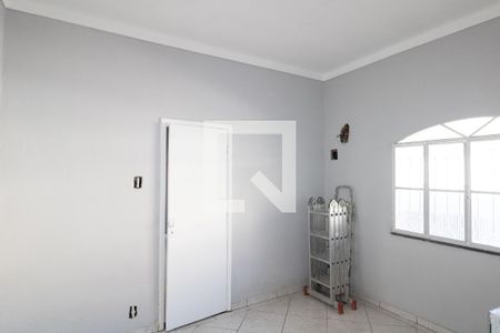 Quarto 1 de casa para alugar com 3 quartos, 360m² em Campo Grande, Rio de Janeiro