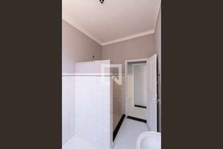Banheiro de casa para alugar com 3 quartos, 360m² em Campo Grande, Rio de Janeiro