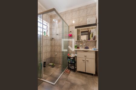 Banheiro de casa à venda com 4 quartos, 100m² em Sarandi, Porto Alegre