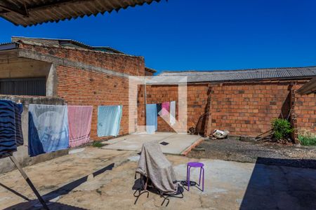 Quintal de casa à venda com 4 quartos, 100m² em Sarandi, Porto Alegre