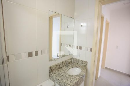 Banheiro de apartamento para alugar com 3 quartos, 65m² em Camargos, Belo Horizonte
