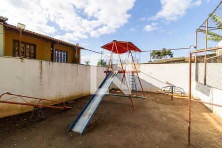 Área comum - Playground de casa de condomínio à venda com 3 quartos, 140m² em Espírito Santo, Porto Alegre