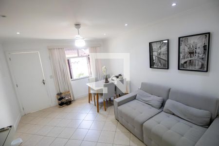 Sala de casa de condomínio à venda com 3 quartos, 116m² em Vargem Pequena, Rio de Janeiro