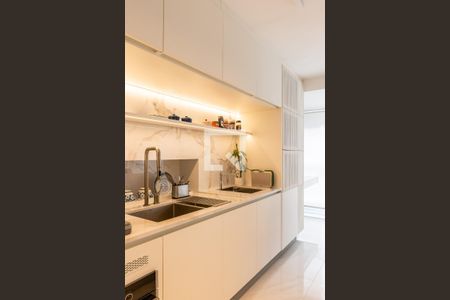 Cozinha de apartamento à venda com 1 quarto, 48m² em Indianópolis, São Paulo