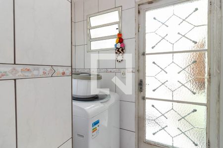 Área de Serviço de casa para alugar com 4 quartos, 255m² em Santa Teresinha, São Paulo