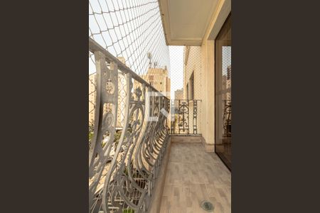 Sacada de apartamento à venda com 3 quartos, 99m² em Indianópolis, São Paulo