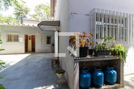 Quintal de casa de condomínio à venda com 3 quartos, 219m² em Sumarezinho, São Paulo