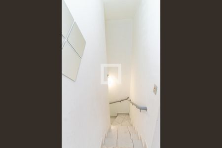 Escada de casa de condomínio à venda com 3 quartos, 85m² em Vila Isolina Mazzei, São Paulo