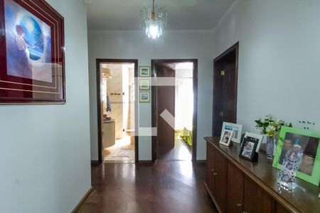 Hall dos Quartos de casa à venda com 3 quartos, 174m² em Parque dos Passaros, São Bernardo do Campo