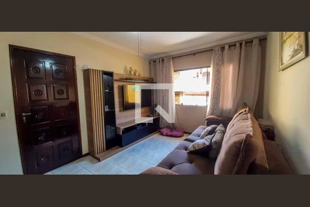Sala de Estar de casa à venda com 4 quartos, 125m² em Santo Antônio, Osasco