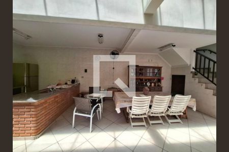 Casa à venda com 3 quartos, 162m² em Vila Santa Isabel, São Paulo