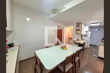 Casa à venda com 3 quartos, 162m² em Vila Santa Isabel, São Paulo