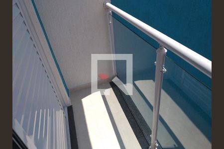 Casa à venda com 3 quartos, 204m² em Vila Costa Melo, São Paulo