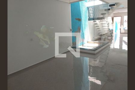 Casa à venda com 3 quartos, 204m² em Vila Costa Melo, São Paulo