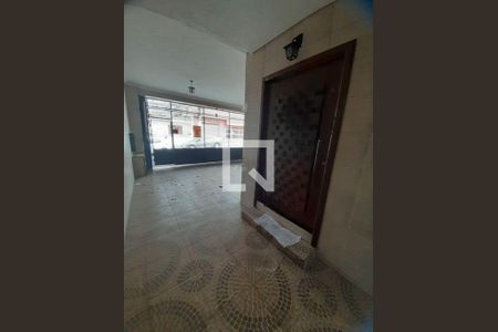 Casa à venda com 3 quartos, 130m² em Vila Tolstoi, São Paulo