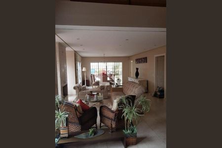 Casa à venda com 4 quartos, 425m² em Vila Regente Feijó, São Paulo