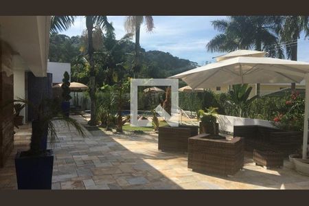 Casa à venda com 3 quartos, 350m² em Arujázinho I, Ii e Iii, Rio de Janeiro