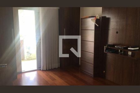 Casa à venda com 3 quartos, 350m² em Arujázinho I, Ii e Iii, Rio de Janeiro