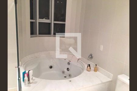 Apartamento à venda com 4 quartos, 335m² em Jardim Analia Franco, São Paulo