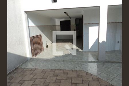 Casa à venda com 3 quartos, 233m² em Vila Regente Feijó, São Paulo