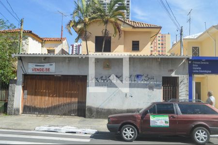 Fachada e placa de casa à venda com 3 quartos, 350m² em Vila Zilda, São Paulo