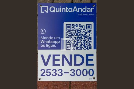 Placa de vende instalada na fachada do prédio (GANU-61) de apartamento para alugar com 3 quartos, 85m² em Alto Barroca, Belo Horizonte