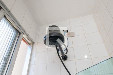 Banheiro de apartamento para alugar com 1 quarto, 31m² em Irajá, Rio de Janeiro