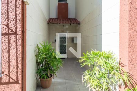 Área comum - Portaria do bloco de apartamento para alugar com 1 quarto, 31m² em Irajá, Rio de Janeiro