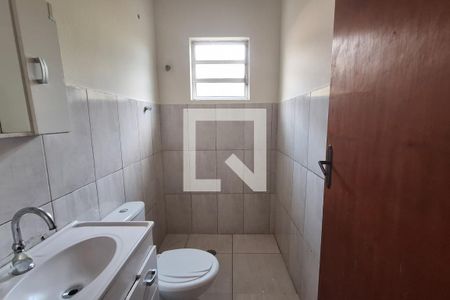 Banheiro de casa para alugar com 1 quarto, 42m² em Vila Colorado, Suzano