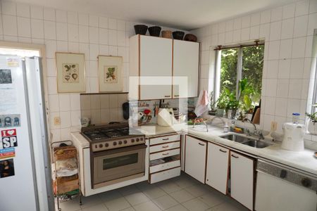 Cozinha de casa à venda com 3 quartos, 320m² em Pinheiros, São Paulo