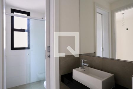 Banheiro Social de apartamento à venda com 2 quartos, 65m² em Lourdes, Belo Horizonte