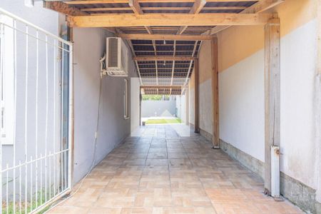Garagem de casa de condomínio à venda com 3 quartos, 185m² em Aberta dos Morros, Porto Alegre