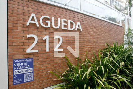 Plaquinha de apartamento à venda com 2 quartos, 84m² em São João, Porto Alegre