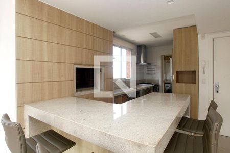 Cozinha de apartamento à venda com 2 quartos, 84m² em São João, Porto Alegre