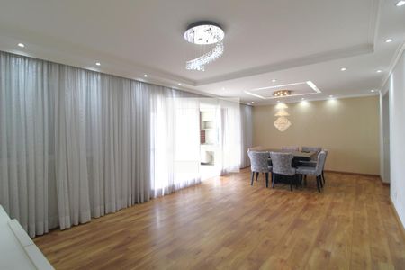 Sala de apartamento para alugar com 3 quartos, 140m² em Jardim Consorcio, São Paulo