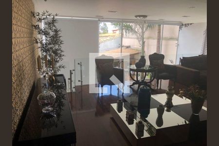 Casa à venda com 4 quartos, 350m² em Vila Progredior, São Paulo