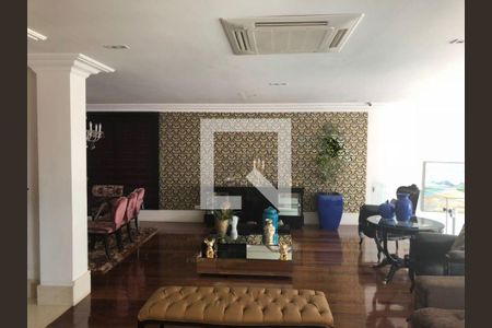 Casa à venda com 4 quartos, 350m² em Vila Progredior, São Paulo