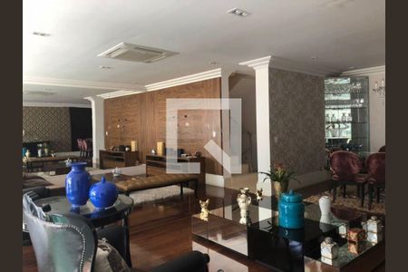 Casa à venda com 4 quartos, 350m² em Vila Progredior, São Paulo