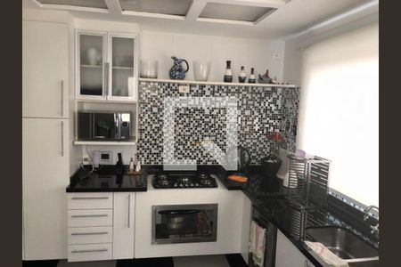 Casa à venda com 4 quartos, 350m² em Vila Progredior, São Paulo
