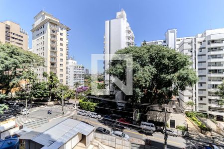 Vista de apartamento à venda com 3 quartos, 219m² em Higienópolis, São Paulo