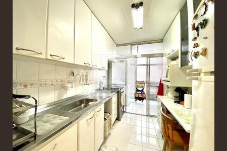 Foto 04 de apartamento à venda com 2 quartos, 90m² em Itaim Bibi, São Paulo