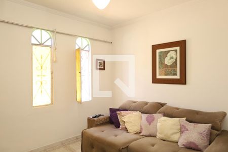 Sala de casa para alugar com 2 quartos, 105m² em Itaquera, São Paulo