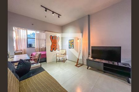 Sala/Quarto de apartamento à venda com 1 quarto, 41m² em Centro, Rio de Janeiro