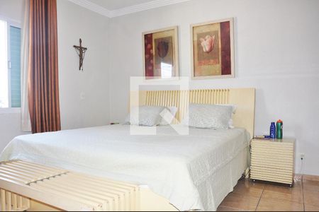 Casa para alugar com 250m², 3 quartos e 5 vagasSuíte